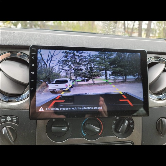 2022 New 10 inch Touchscreen Bluetooth Stereo GPS Entertainment system - Picture 4 of 14